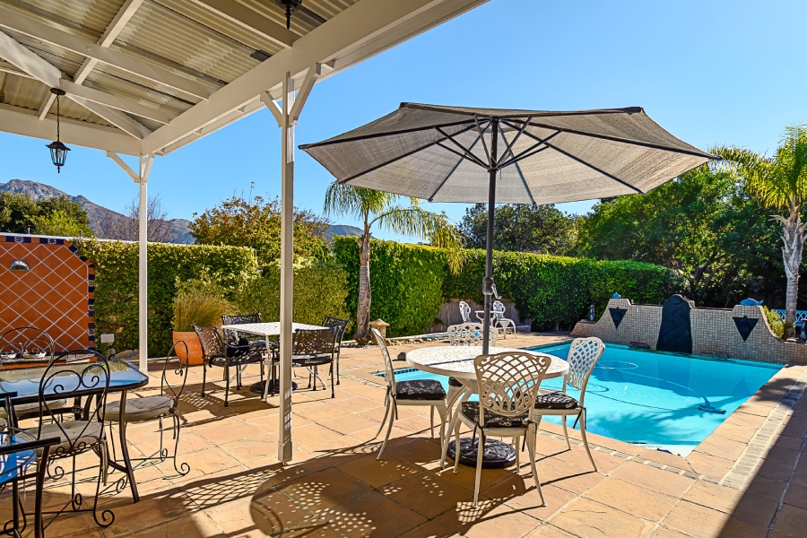 5 Bedroom Property for Sale in Constantia Western Cape